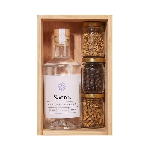 [4188] GIN ARTESANAL SACRO 500 ML EN CAJA CON BOTANICOS